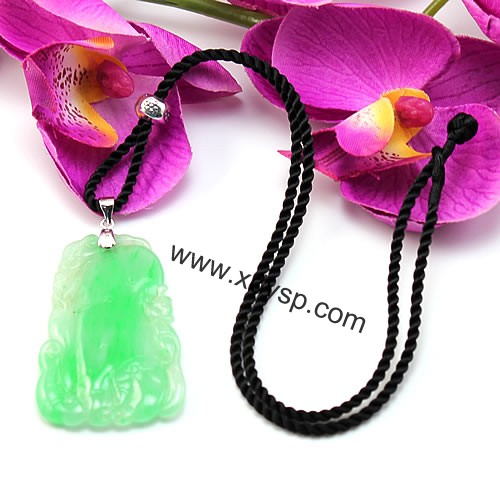 伟德国际黑神话线下店开业首日：葫芦琉璃挂件一小时售罄二手价翻倍